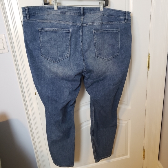 NWT plus size Old Navy Rockstar Super Skinny ankle length distressed jeans - Picture 7 of 7